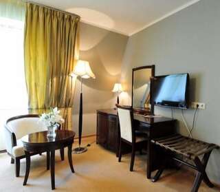 Гостиница Greenway Park Hotel Обнинск Улучшенный двухместный номер с 2 отдельными кроватями-4